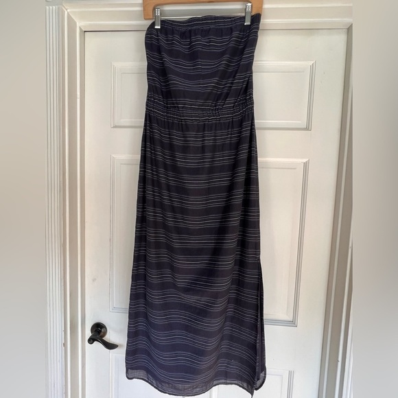 Theory Dresses & Skirts - Theory Strapless Nautical Navy Stripe Maxi Dress Size 6 $230 Rare!! Side slit